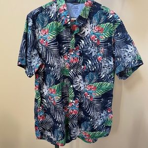 IZOD Saltwater Hawaiian print shirt sleeve relaxed classic fit shirt